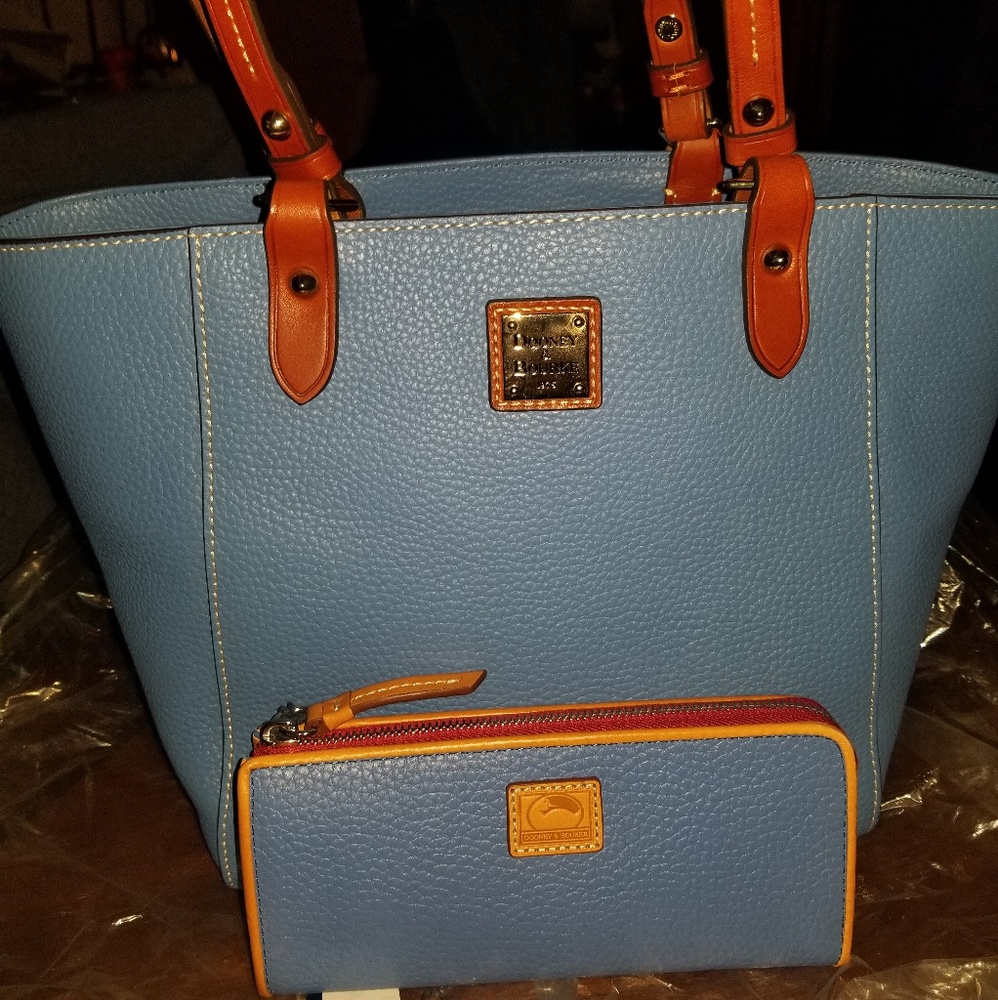 Dooney and Bourke Set